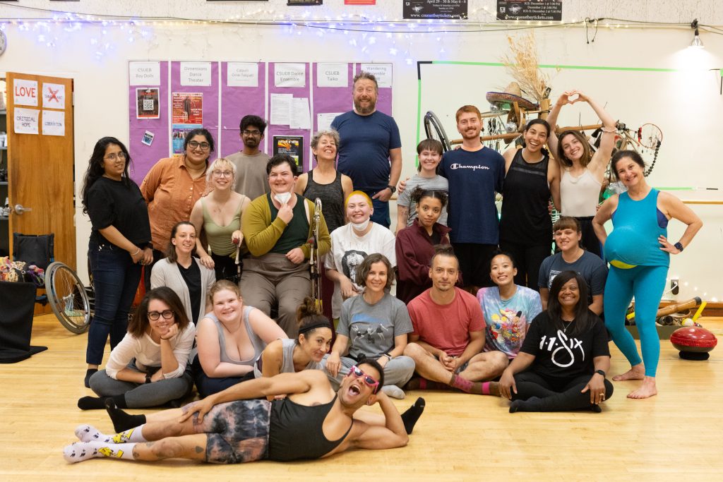 The 2023 AXIS Summer Intensive participants and teaching artists pose together for a group photo.
